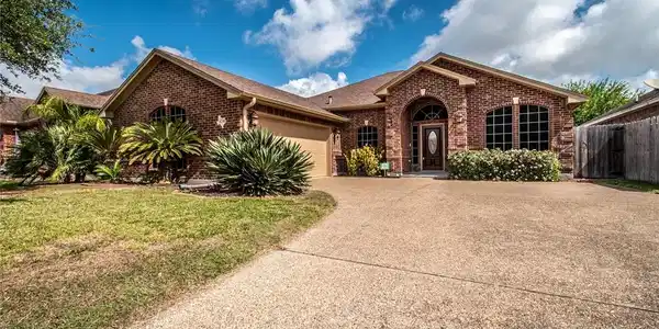 6738 Old Square Drive