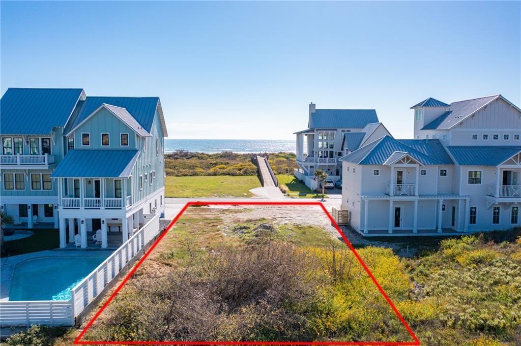 Image 2: 7,200 Square ft Gulf & Dune Views