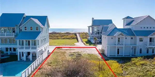 Image 2: 7,200 Square ft Gulf & Dune Views