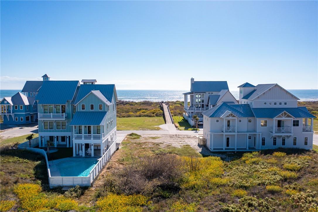 Image 4: Drone View facing East from the back of the lot