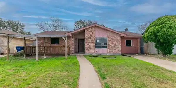 6205 Birchwood Drive