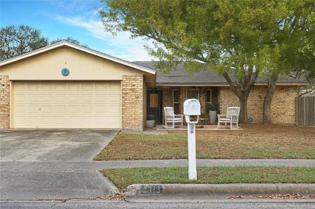 2213 Live Oak Drive