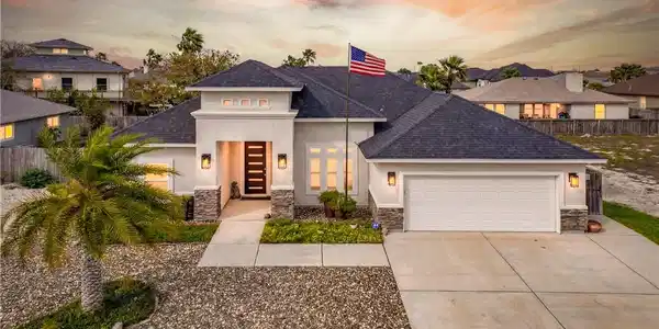 14841 Dasmarinas Drive