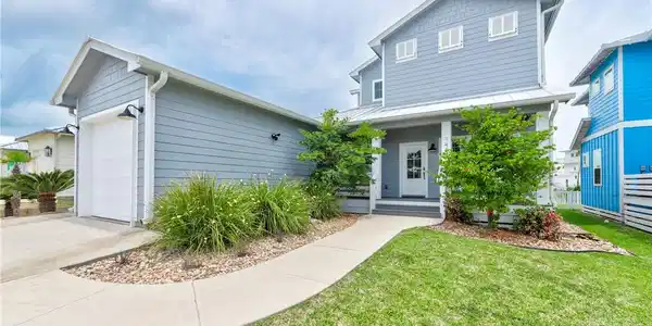 145 Beachwalk