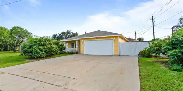 3601 Fort Worth Street
