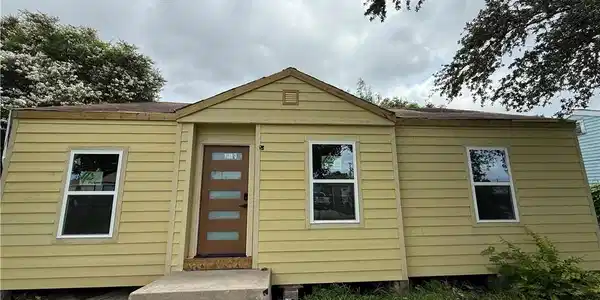 1732 Robin Drive