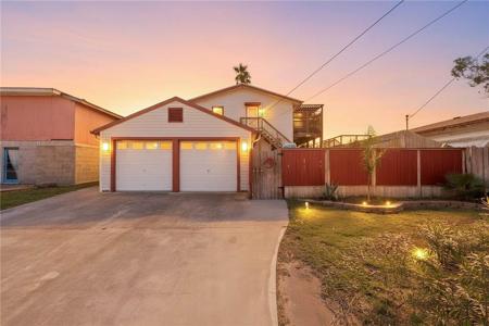 3211 Laguna Shores Drive