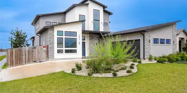7822 Stampede Drive