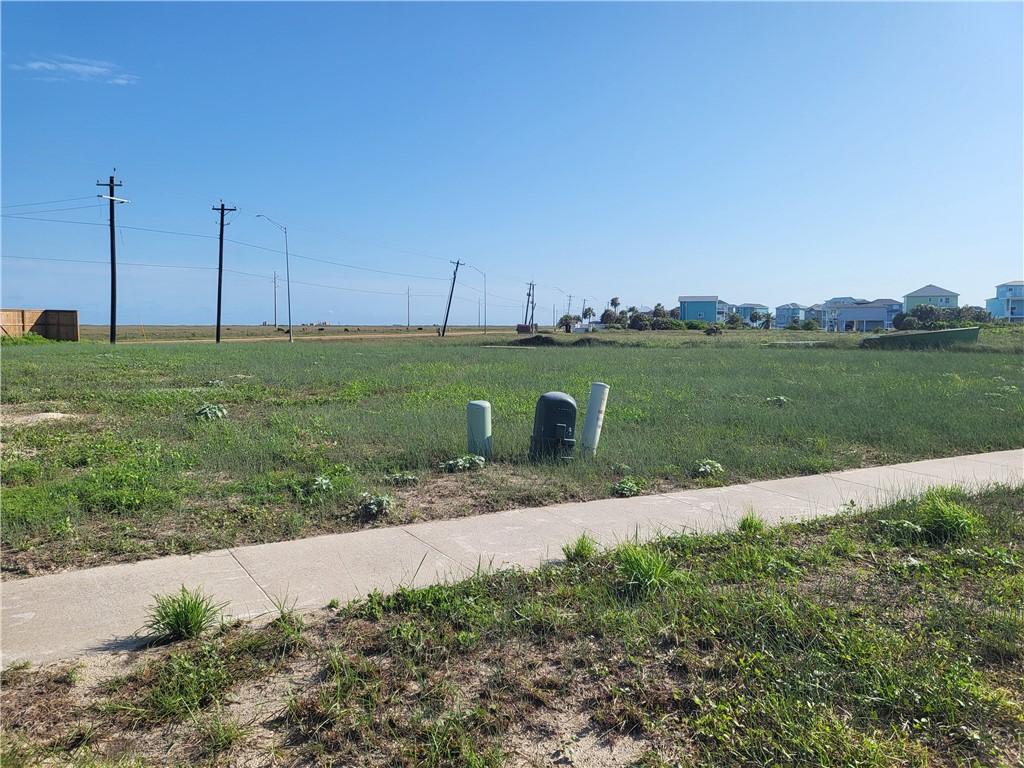 Image 3: standing in front to the right
