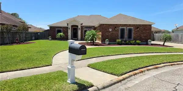 1806 Joel Court