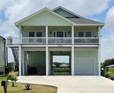 1525 S Live Oak Street