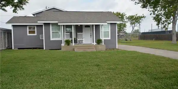 842 Greenbay Drive
