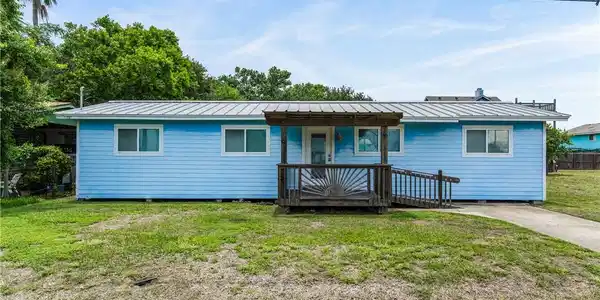 3926 & 3918 Marlin Drive