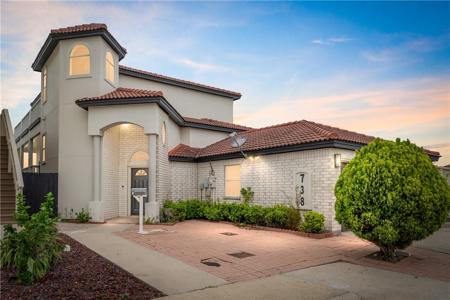 738 Crown Harbor