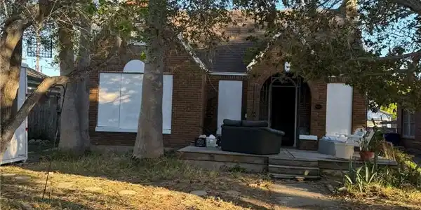 311 Clifford Street