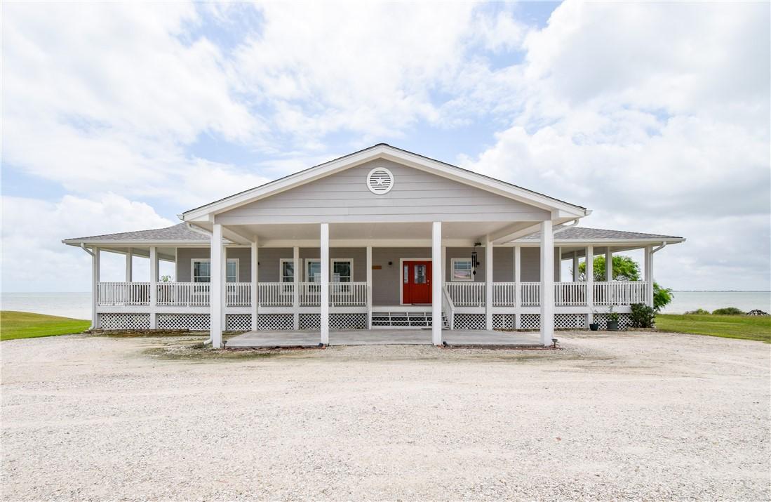 Image 3: Front of Home with Portico
