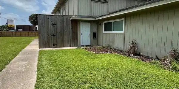 6243 Hidden Cove