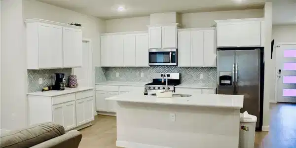 Image 2: Kitchen