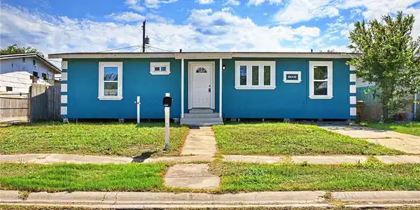 1721 Hickory Place