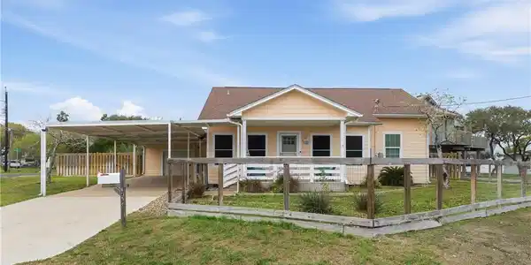 4052 Laguna Shores