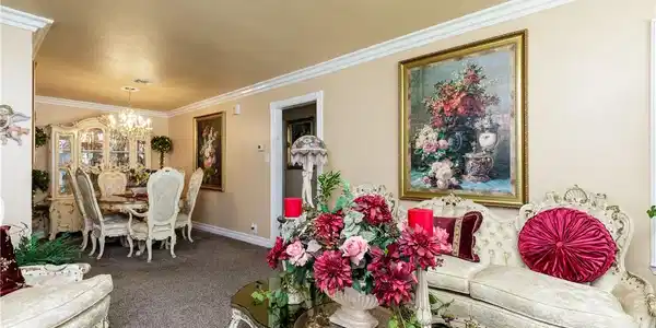 Image 3: Living Room view of diningroom