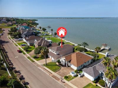 1343 W Bayview Drive
