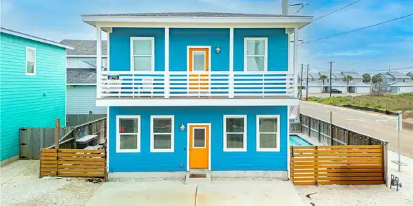 604 Gulf Village Drive