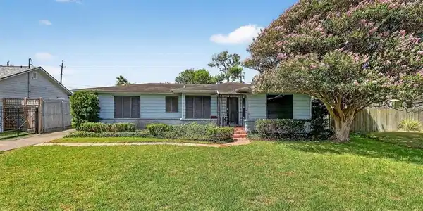 4271 Ocean Drive