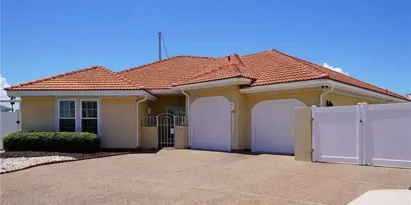 13902 Dasmarinas Drive