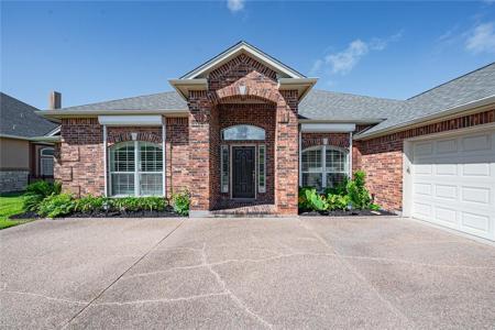 523 Pinehurst