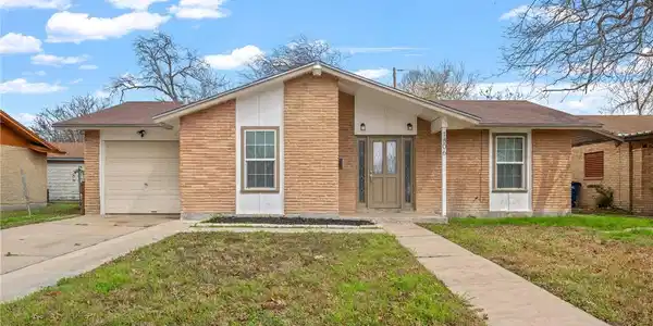 1806 Loritte Drive