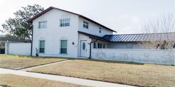 5001 Cascade Drive