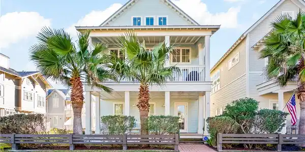 234 Grand Boulevard