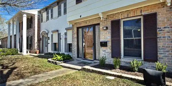 4 Townhouse