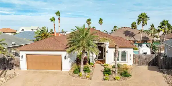 13754 EAGLESNEST BAY Drive