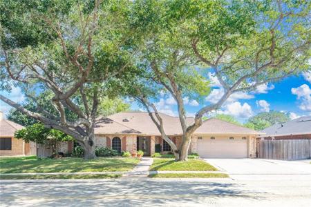 6109 Brockhampton Street