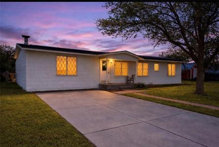 409 E Wildwood Drive