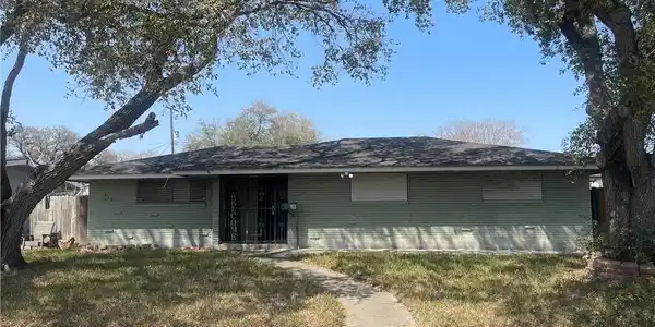 418 Chase Drive