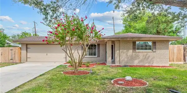 1222 Salem Drive