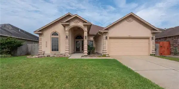 3705 Berkeley Drive