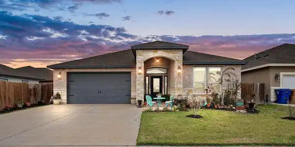 3013 Oakdale Crossing Court