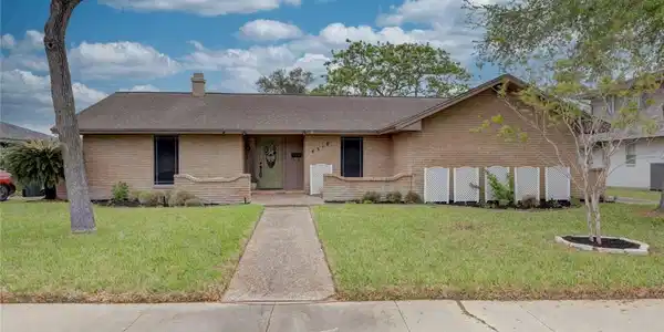 4318 Biltmore Drive