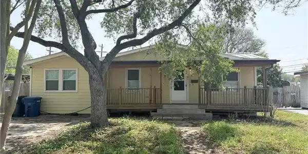 401 Homecrest Street