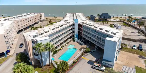 3938 Surfside Boulevard