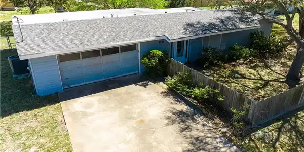 4001 Herring Drive