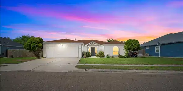 900 Channel Vista Drive