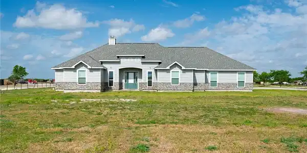 4331 Callicoatte Rd/ Fm Rd 1694