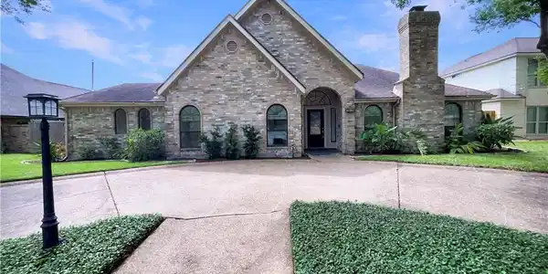 7609 Starnberg Lake Drive