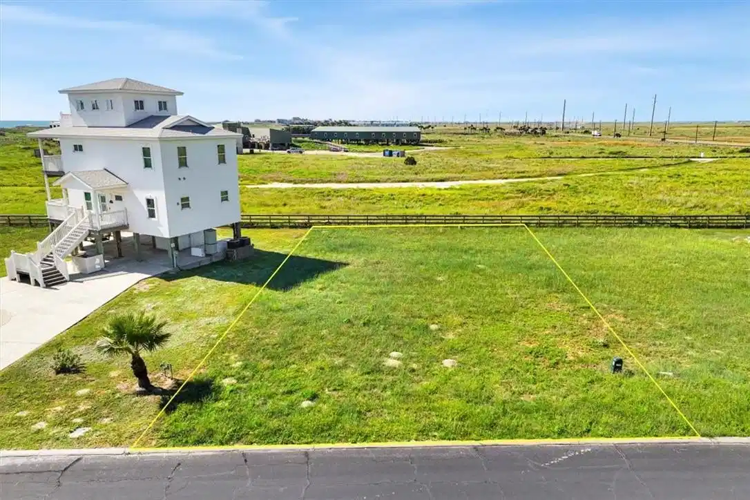 Image 1: Lot for Sale