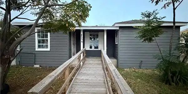 4026 W Vanderbilt Drive